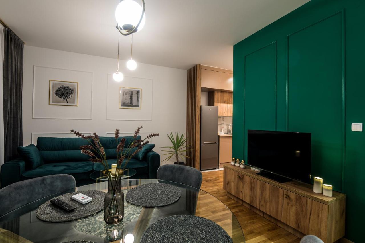 Apartman Park Bijeljina Exteriör bild